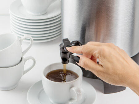 Black + Decker percoladora 40 tazas aluminio CMU4010